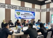 Diskominfosp Tanbu Evaluasi Kinerja Admin PPID
