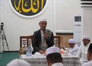 KH Fakhruddin Nur Kuala Tungkal Jambi Berikan Ceramah Agama di Majelis Lailatul Jumat Tanah Bumbu