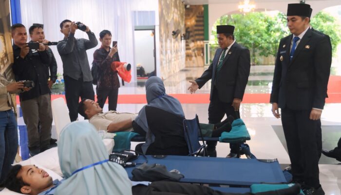 Stok Darah Menipis, Bupati Andi Rudi Latif Ambil Tindakan Gandeng Perusahaan Lakukan Donor Darah
