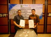 Bupati Andi Rudi Latif dan PT Wings Abadi Tandatangani MoU Peningkatan Konektivitas Udara Rute Batulicin–Makassar